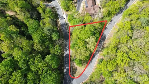 205 Settings Blvd, Black Mountain, NC 28711