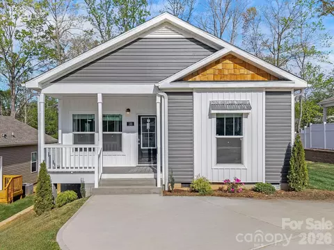 133 Bellamy Rd, Asheville, NC 28806