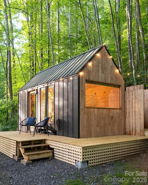 198 Quiet Forest Ln, Sylva, NC 28779