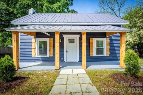 19513 Meridian St, Cornelius, NC 28031