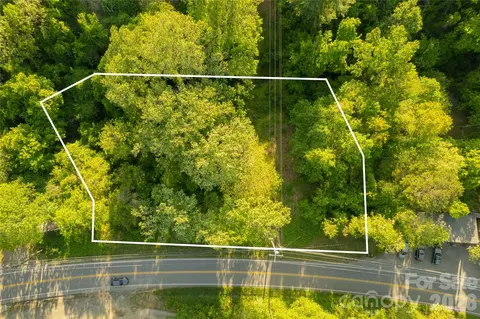 438 Weaverville Rd, Asheville, NC 28804