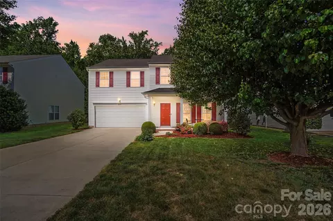 3926 Cameron Creek Dr, Matthews, NC 28105