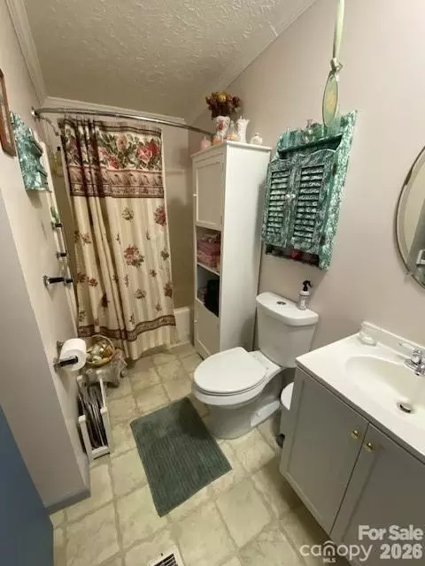 Bath - 114 Ashford Dr, Olin, NC 28660 photo 3 of 3