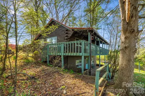 770 Echo Hill Dr, Green Mountain, NC 28704