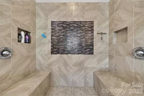 Bath - 2166 Stratton Pl, Fort Mill, SC 29708 photo 3 of 5