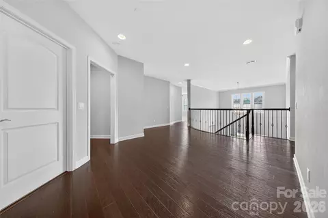 Entry Way - 2166 Stratton Pl, Fort Mill, SC 29708 photo 7 of 9