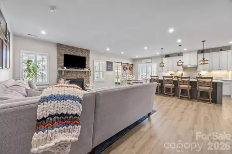 1608 Moore Farm Rd, Indian Trail, NC 28079