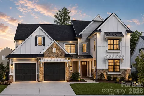 3133 Country Club Dr, Charlotte, NC 28205
