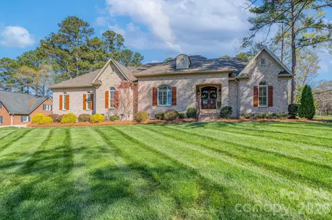 677 Rutledge Ave, Rock Hill, SC 29732