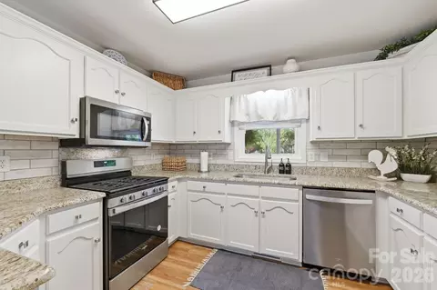 Kitchen - 723 Pinehaven Cir, Clover, SC 29710 photo 3 of 3