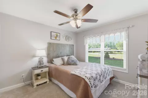 Bedroom - 723 Pinehaven Cir, Clover, SC 29710 photo 2 of 10