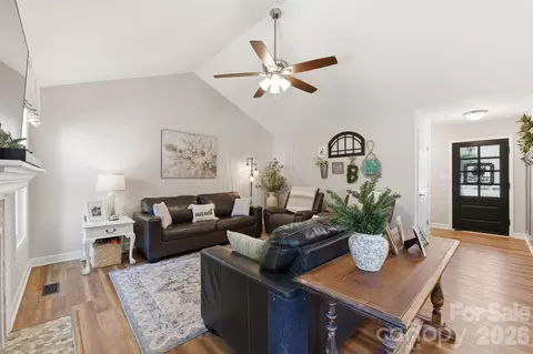 Entry Way - 723 Pinehaven Cir, Clover, SC 29710 photo 4 of 4