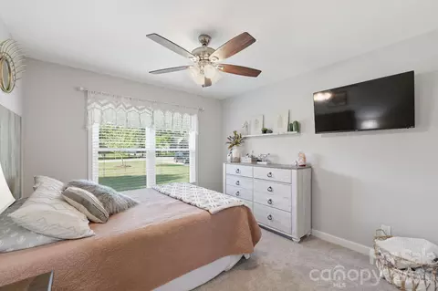 Bedroom - 723 Pinehaven Cir, Clover, SC 29710 photo 1 of 10