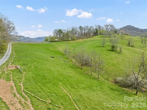 80 Gobblers Knob Dr, Clyde, NC 28721 photo 47