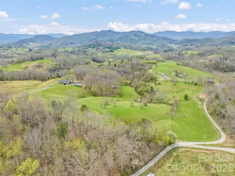 80 Gobblers Knob Dr, Clyde, NC 28721 photo 48