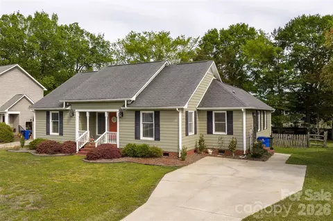 2116 Belle Chase Dr, Rock Hill, SC 29732