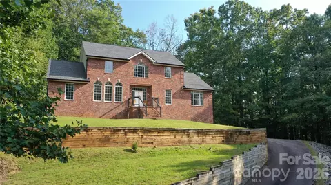 1064 Skye Dr, Pisgah Forest, NC 28768