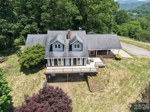Exterior - 80 Gobblers Knob Dr, Clyde, NC 28721 photo 4 of 6