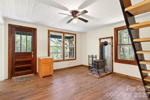 488 Cad Campbell Rd, Bakersville, NC 28705