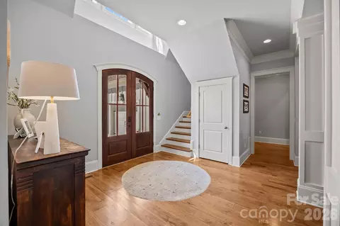 Entry Way - 20727 Pointe Regatta Dr, Cornelius, NC 28031 photo 2 of 3
