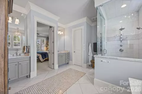 Bath - 20727 Pointe Regatta Dr, Cornelius, NC 28031 photo 5 of 9