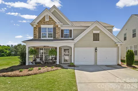 18544 Victoria Bay Dr, Cornelius, NC 28031