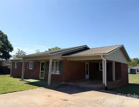 372 Ferry Rd, Forest City, NC 28043