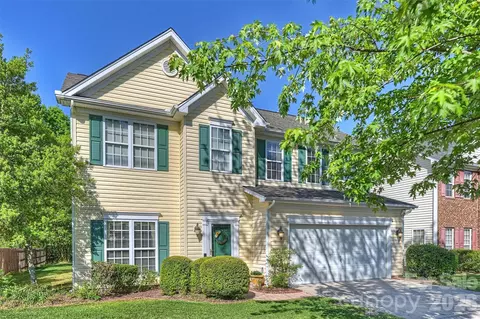 1830 Chinchester Ln, Charlotte, NC 28270