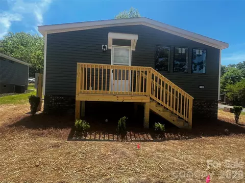 1101 Marion St, Lancaster, SC 29720 photo 2