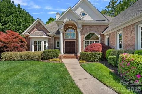 13621 Robert Walker Dr, Davidson, NC 28036 photo 2