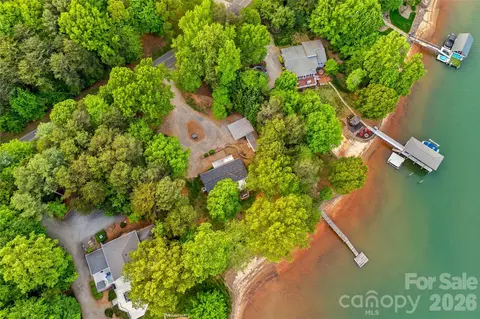 793 Kemp Rd, Mooresville, NC 28117