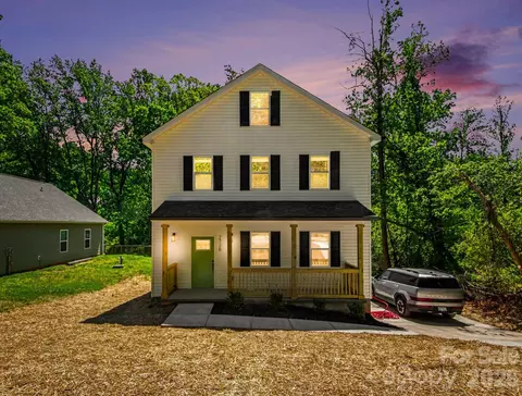 2728 Crawford Ave, Gastonia, NC 28052