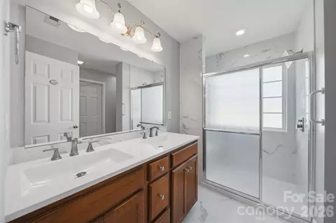 Bath - 1834 Terrain Nw Dr NW, Conover, NC 28613 photo 1 of 4