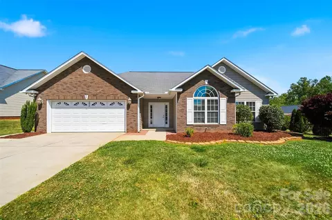 Exterior - 1834 Terrain Nw Dr NW, Conover, NC 28613 photo 2 of 7