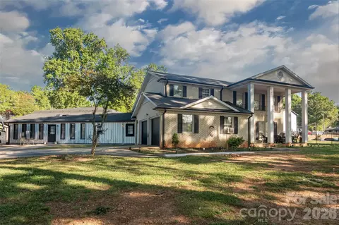 104 Bright Ave, Bessemer City, NC 28016