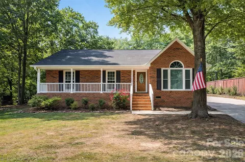 924 Cameron Ct, Monroe, NC 28112
