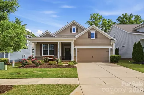 5032 Lydney Cir, Waxhaw, NC 28173