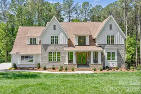 8016 Gulf Creek Rd, Lancaster, SC 29720