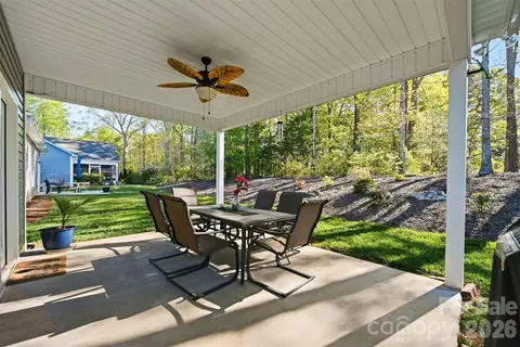 Exterior - 453 Pepperstone Dr, Salisbury, NC 28146 photo 4 of 7