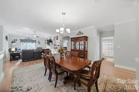 Dining - 453 Pepperstone Dr, Salisbury, NC 28146 photo 2 of 3