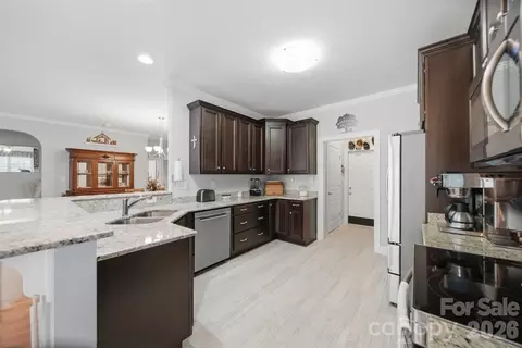 Kitchen - 453 Pepperstone Dr, Salisbury, NC 28146 photo 1 of 5