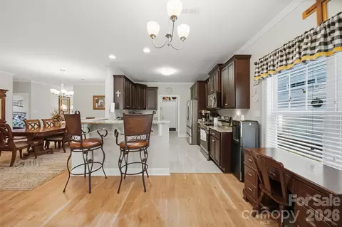 Entry Way - 453 Pepperstone Dr, Salisbury, NC 28146 photo 5 of 6