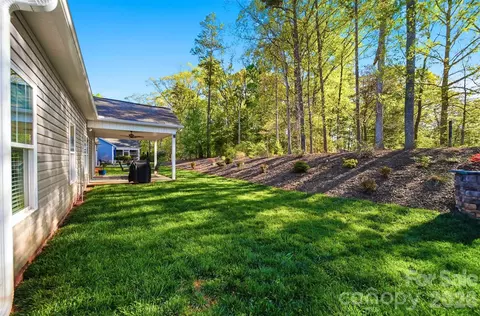 Exterior - 453 Pepperstone Dr, Salisbury, NC 28146 photo 6 of 7