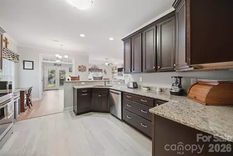 Kitchen - 453 Pepperstone Dr, Salisbury, NC 28146 photo 5 of 5
