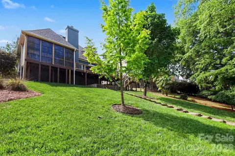 Exterior - 517 Cranborne Chase, Fort Mill, SC 29708 photo 6 of 10