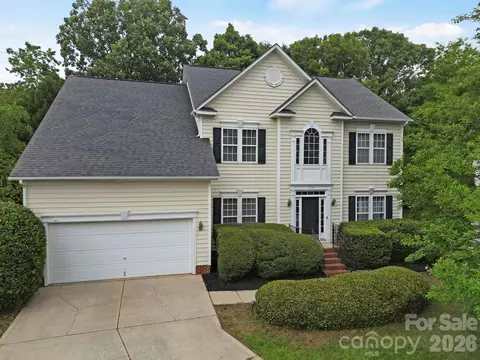 9954 Mitchell Glen Dr, Charlotte, NC 28277