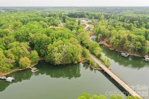3618 Tee St, Sherrills Ford, NC 28673