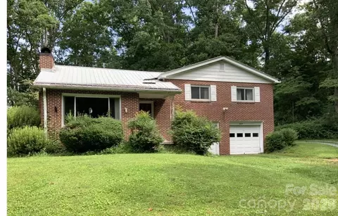 207 Ewbank Rd, Etowah, NC 28729