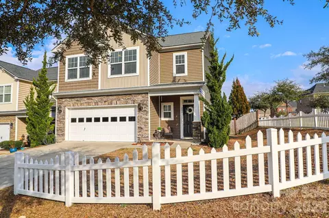 202 Penwood Ln, Lexington, SC 29072