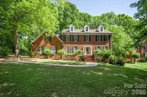 8149 Shannon Woods Ln, Matthews, NC 28104